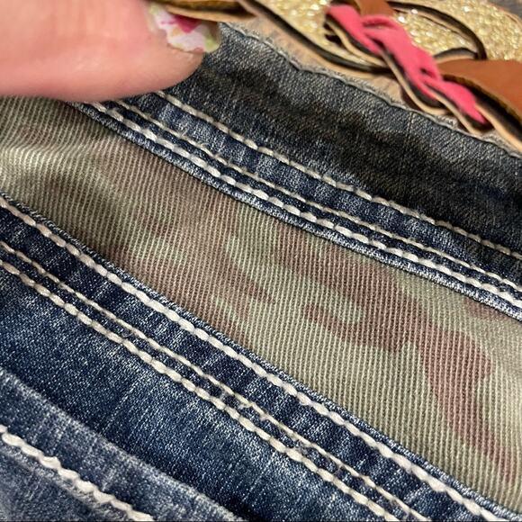 LEI denim and lace fringe shorts with belt - Picture 7 of 10